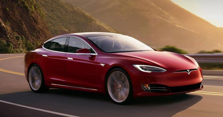Tesla sube a 370 km/h y baja precios del modelo S y X
