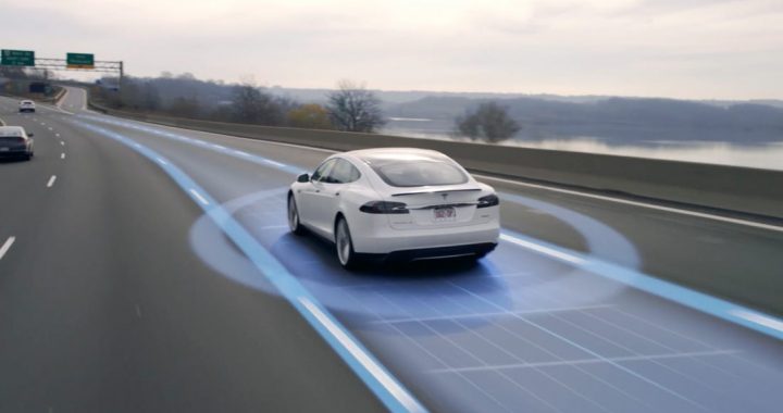 Tesla tendrá tecnología totalmente autónoma para fines de 2020