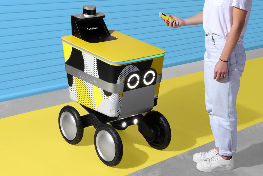 Robot de Phantom Auto para entregas en comercial